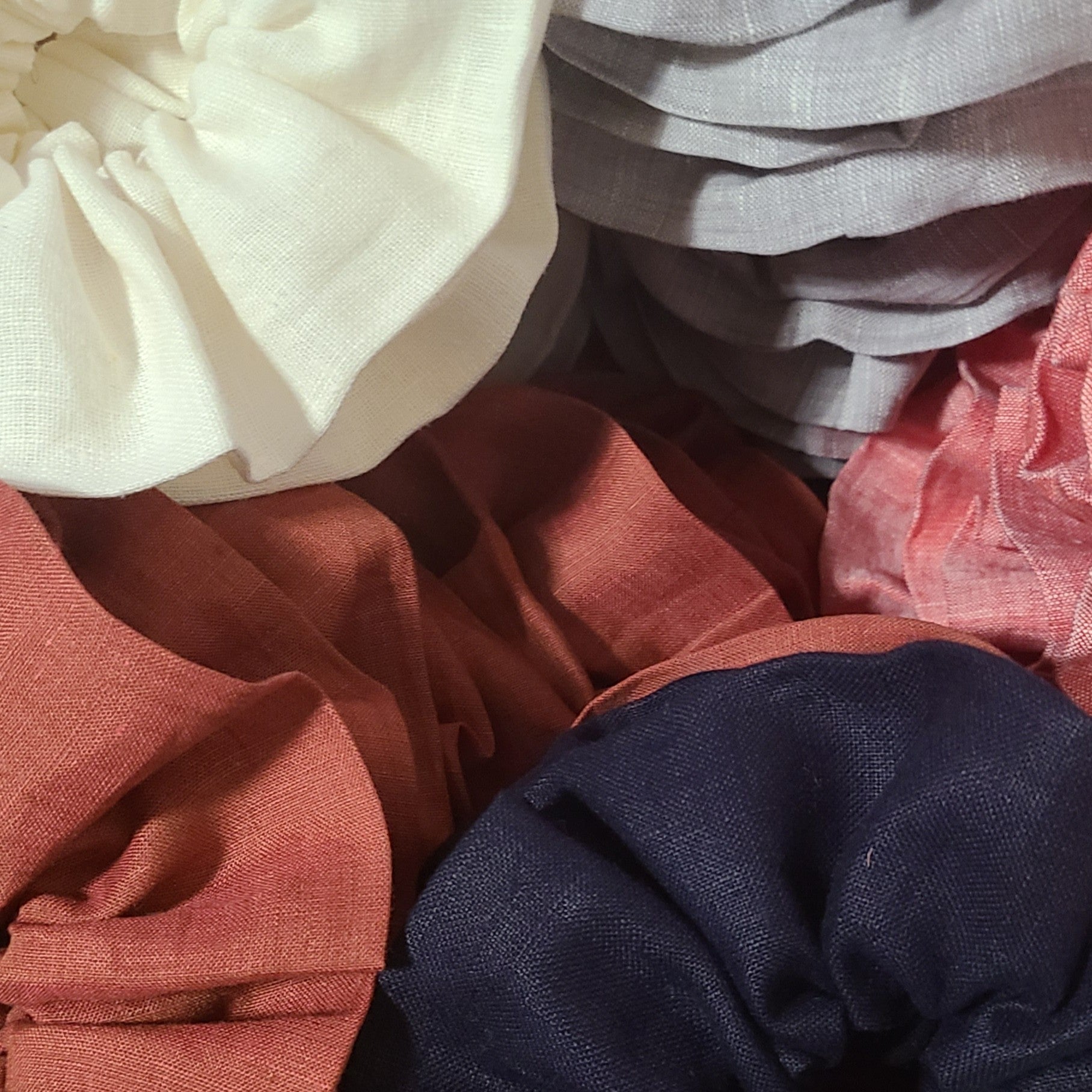 Linen scrunchies