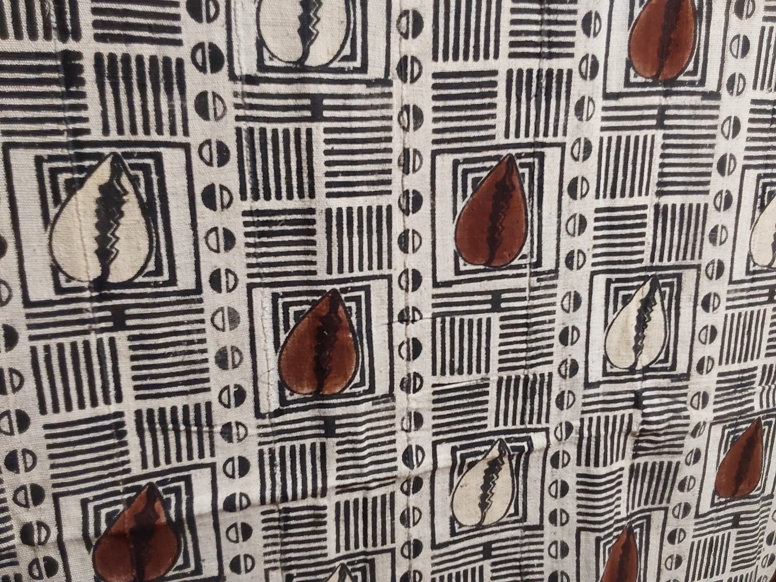 Cowrie shells on squares mudcloth WRAPPURE